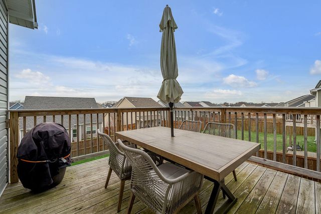 125 Dove Run Circle, Georgetown, KY 40324