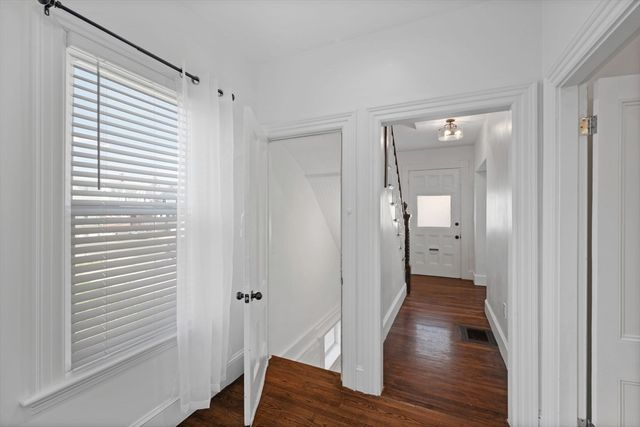 8 Chestnut St, Lynn, MA 01902