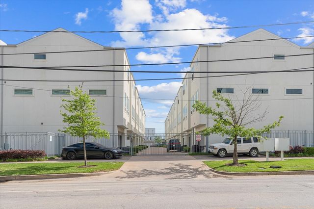 3115 Leeland Street, Houston, TX 77003