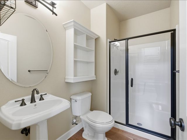 5810 Se Pikes Pass St, Salem, OR 97306