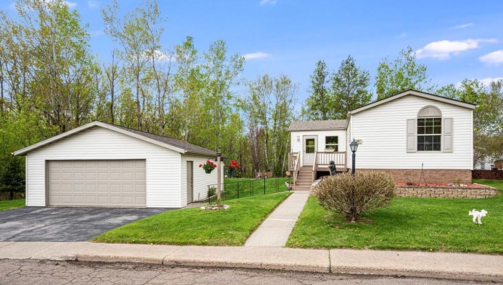 29 Burger Drive, Duluth, MN 55808