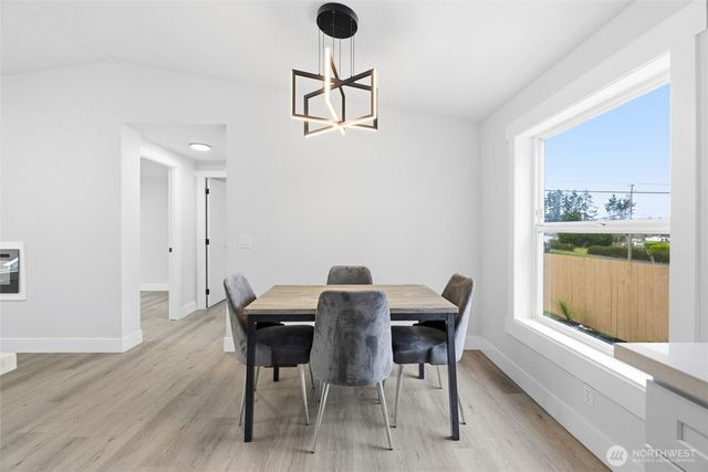 3234 Whitney Dr, Oak Harbor, WA 98277