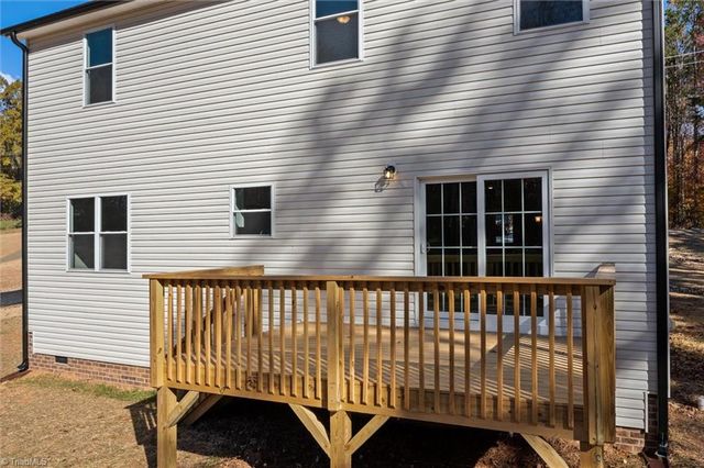 6049 Frye Bridge Road, Clemmons, NC 27012