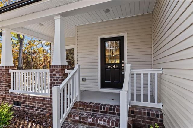 6049 Frye Bridge Road, Clemmons, NC 27012