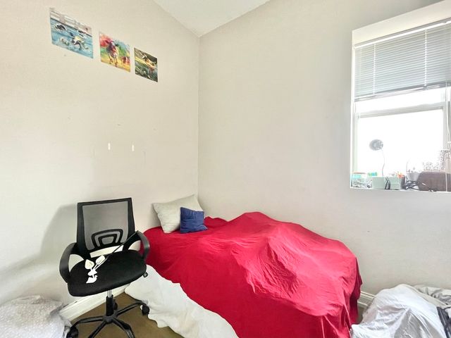 2620 W Cermak Road 2F, Chicago, IL 60608