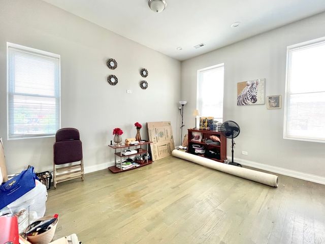 2620 W Cermak Road 2F, Chicago, IL 60608