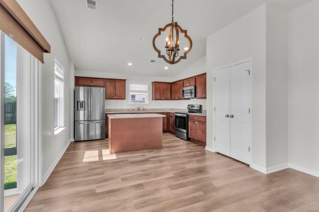 7058 Luna Mae Court, Boiling Springs, SC 29316