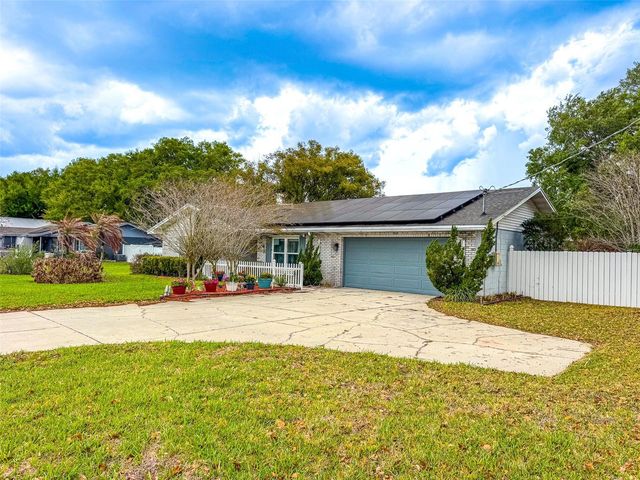 114 LAKE MATTIE ROAD, Auburndale, FL 33823