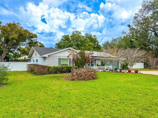114 LAKE MATTIE ROAD, Auburndale, FL 33823
