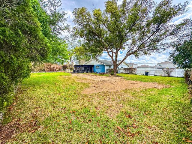 114 LAKE MATTIE ROAD, Auburndale, FL 33823