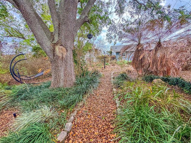 114 LAKE MATTIE ROAD, Auburndale, FL 33823