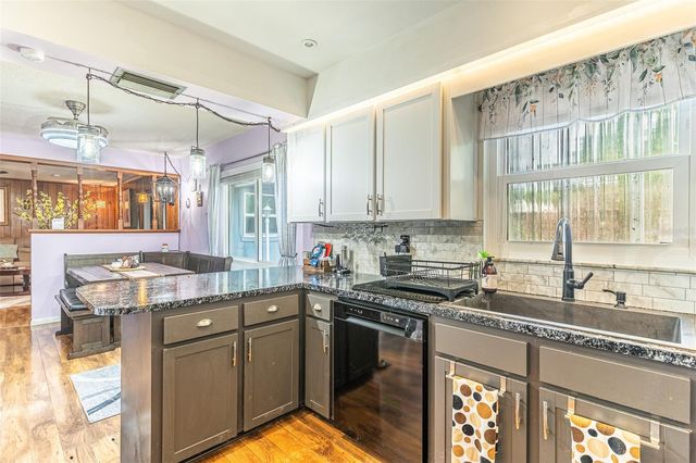 114 LAKE MATTIE ROAD, Auburndale, FL 33823