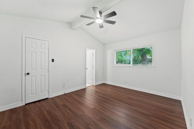 632 Meadowlawn Street, Shoreacres, TX 77571