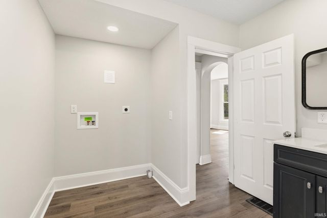 3632 S Harrison Street, Fort Wayne, IN 46807