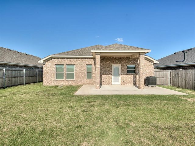 13604 Grass Plain Avenue, Yukon, OK 73099
