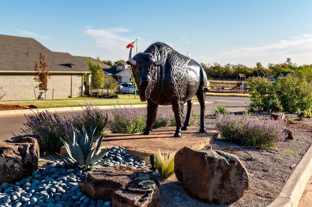 13604 Grass Plain Avenue, Yukon, OK 73099