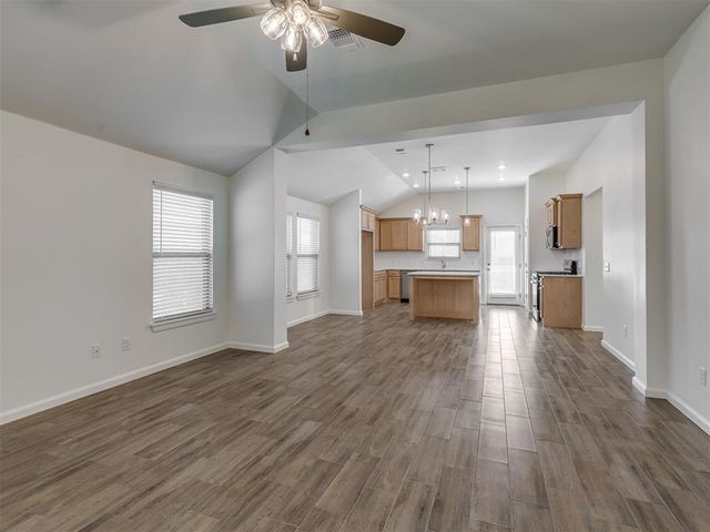 13604 Grass Plain Avenue, Yukon, OK 73099