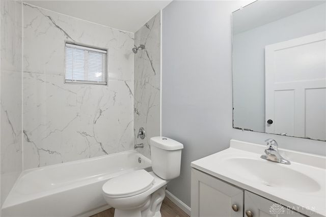 305 E Siebenthaler Avenue, Dayton, OH 45405