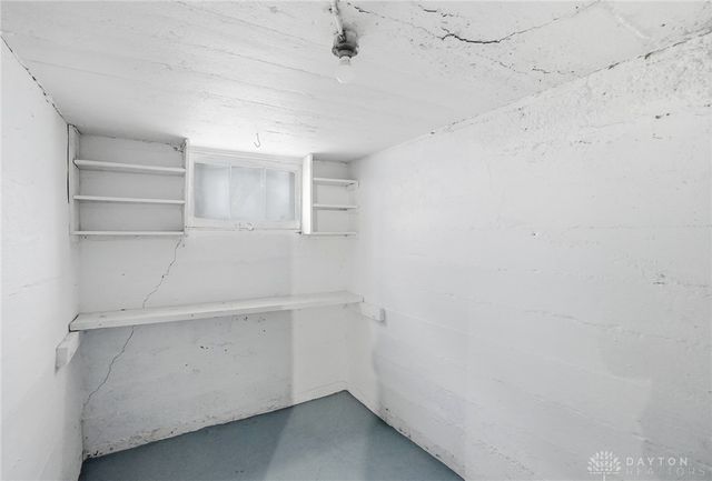 305 E Siebenthaler Avenue, Dayton, OH 45405