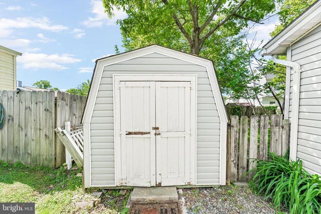 1223 PINE AVE, Shady Side, MD 20764