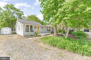 1223 PINE AVE, Shady Side, MD 20764