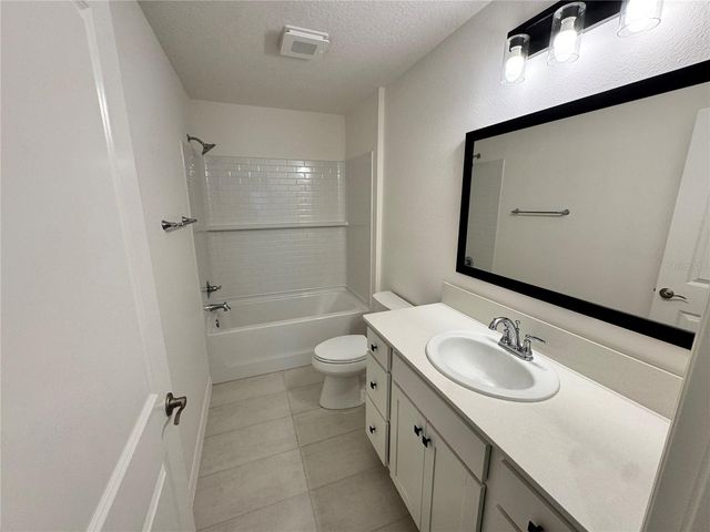 2224 MANSELL PATH, Middleton, FL 34762