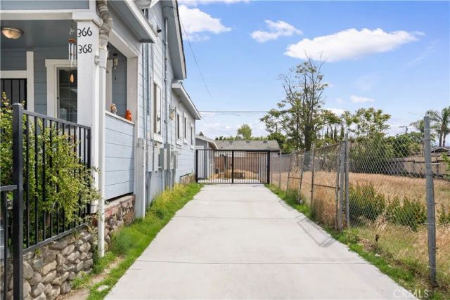 370 N Palomares, Pomona, CA 91767