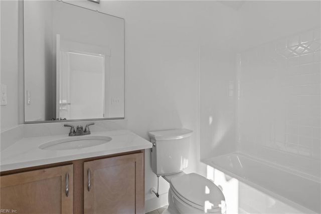 214 Arbormoor LN, Moyock, NC 27958