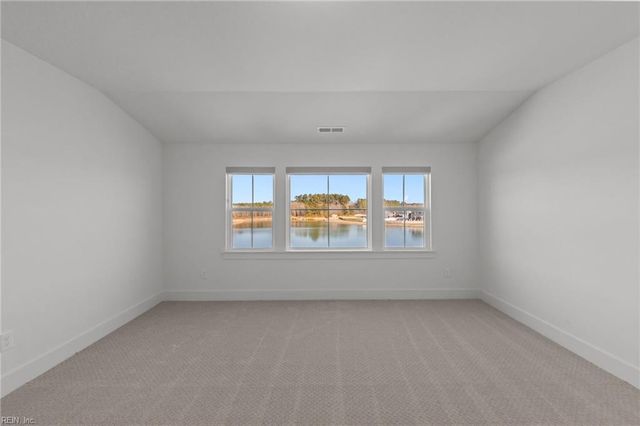214 Arbormoor LN, Moyock, NC 27958