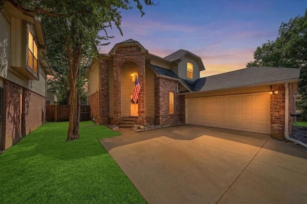 9072 Elbe Trail, Fort Worth, TX 76118 — exterior