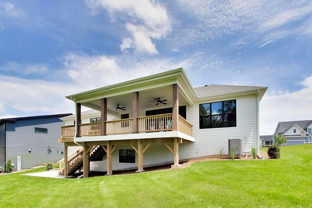 495 CORA Lane, St. Charles, IL 60174