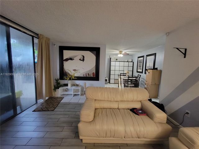 1796 NW 55th Ave 103, Lauderhill, FL 33313