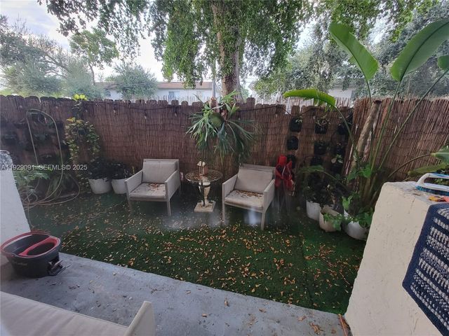 1796 NW 55th Ave 103, Lauderhill, FL 33313