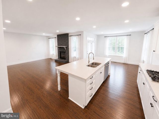 185 VERBENA DR, Stafford, VA 22554
