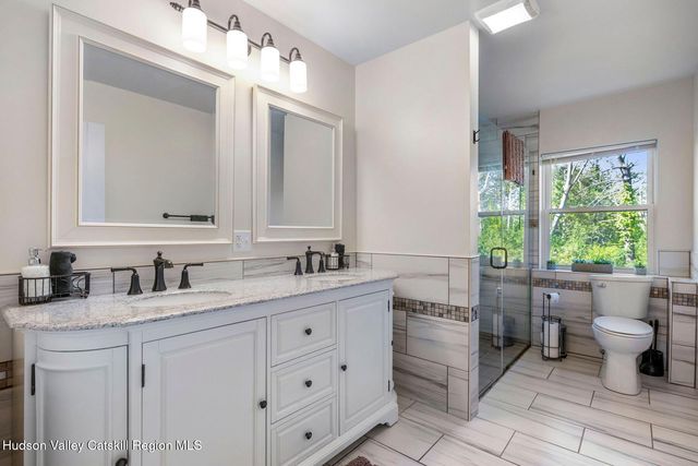 73 Lisa Lane, Athens, NY 12015