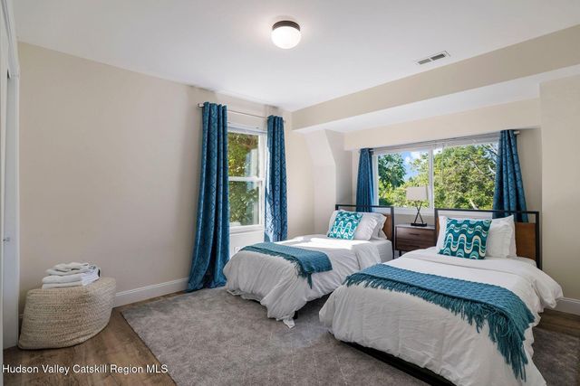 73 Lisa Lane, Athens, NY 12015