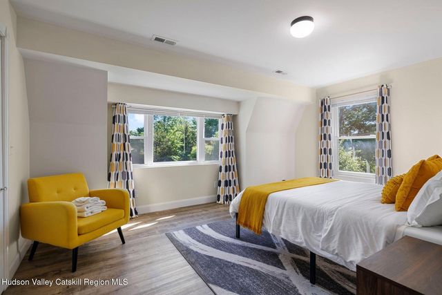 73 Lisa Lane, Athens, NY 12015