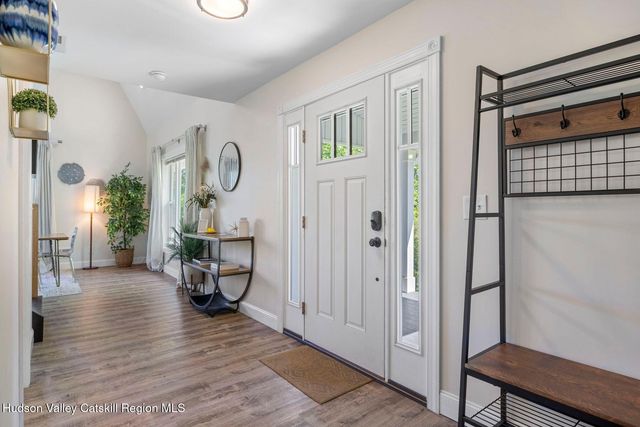 73 Lisa Lane, Athens, NY 12015