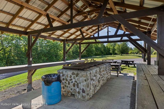73 Lisa Lane, Athens, NY 12015