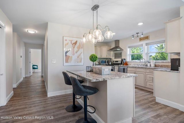 73 Lisa Lane, Athens, NY 12015
