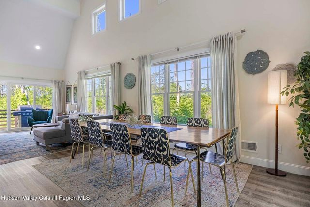 73 Lisa Lane, Athens, NY 12015
