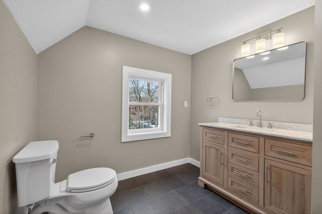 25 Browning Rd, Somerville, MA 02145