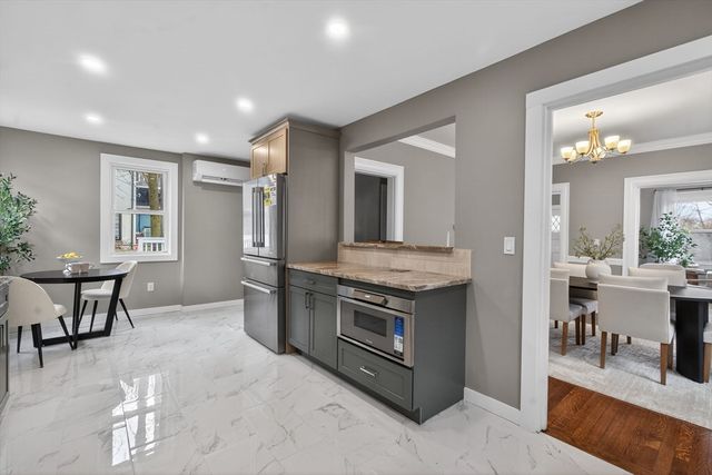 25 Browning Rd, Somerville, MA 02145