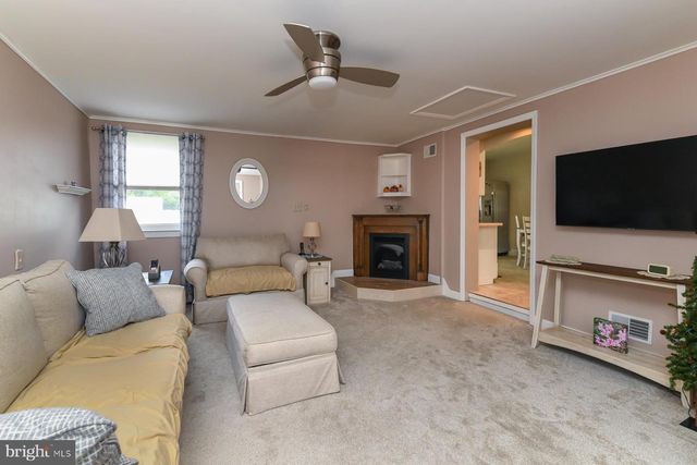 21 HIAWATHA RD, Somerdale, NJ 08083