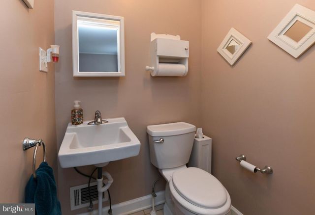 21 HIAWATHA RD, Somerdale, NJ 08083