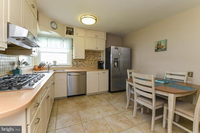 21 HIAWATHA RD, Somerdale, NJ 08083