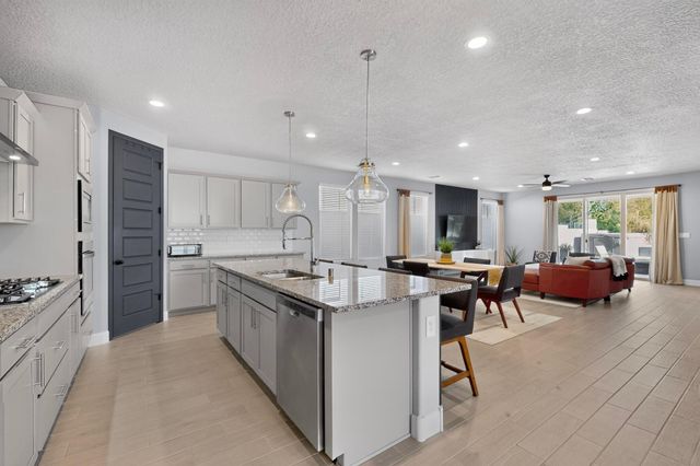 2554 Guadalupe Road NE, Rio Rancho, NM 87144
