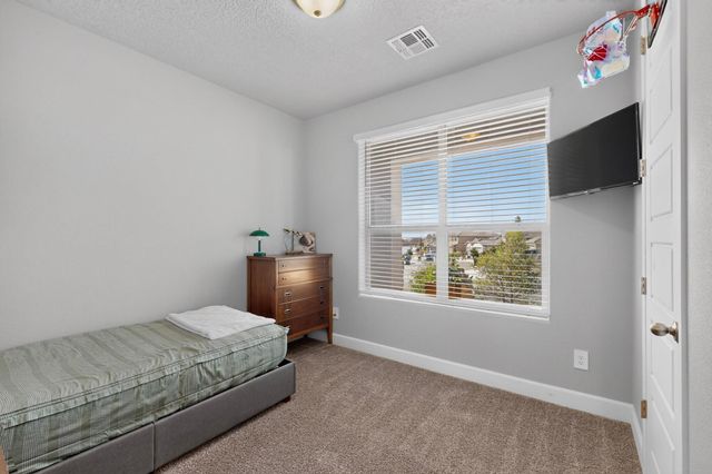 2554 Guadalupe Road NE, Rio Rancho, NM 87144