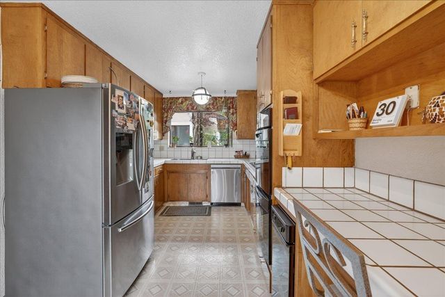 290 Joes Lane, Hollister, CA 95023