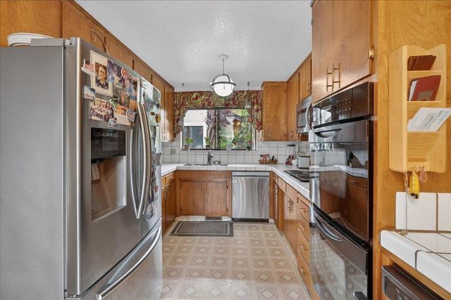 290 Joes Lane, Hollister, CA 95023